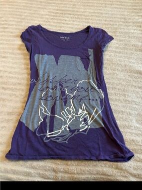 Kirra Purple Scoop Neck Graphic Tee ***